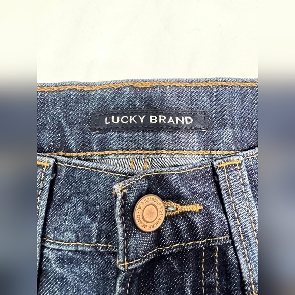 LUCKY BRAND Mid-Rise Boy Jean 15" Waist 29.5" Inseam Flat Lay - Picture 7 of 9